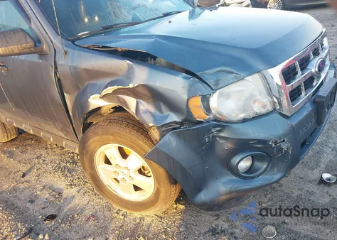 2010 Ford Escape Xlt from USA, damaged, VIN 1FMCU9D70AKB89585